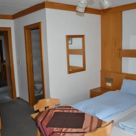 Pensión Sonnwend 3*